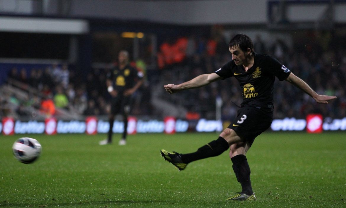 Baines named Everton U18 assistant manager